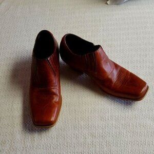 Durango Sz. 8.5 Brown Leather 2" Heeled‎ Pullon Square Toe Booties